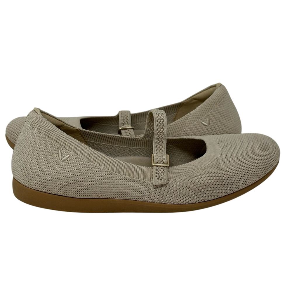 Vivaia Maria Round Tow Mary Jane Beige Shoes